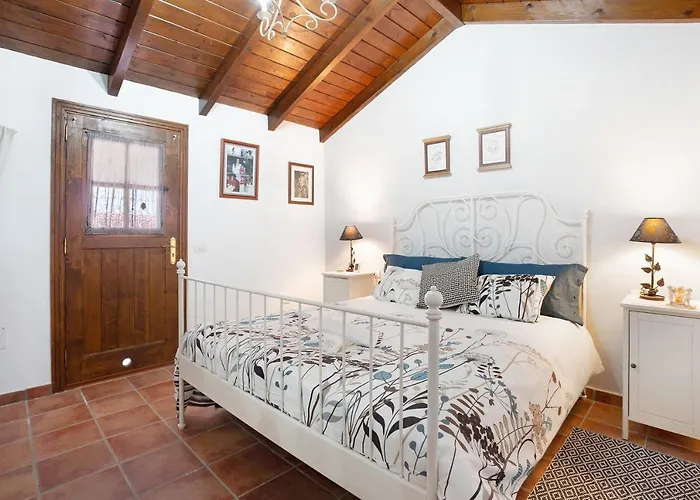 Angeles San Juan de la Rambla